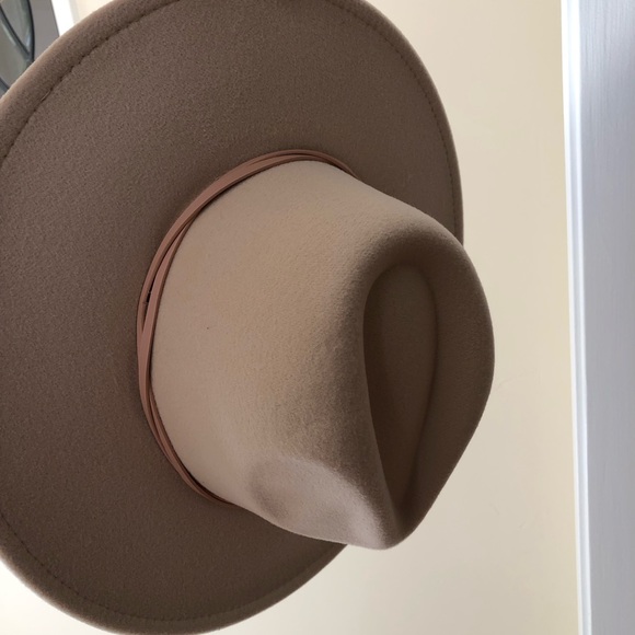 Sale 🇺🇸 Brand New Nude hat - Picture 4 of 5